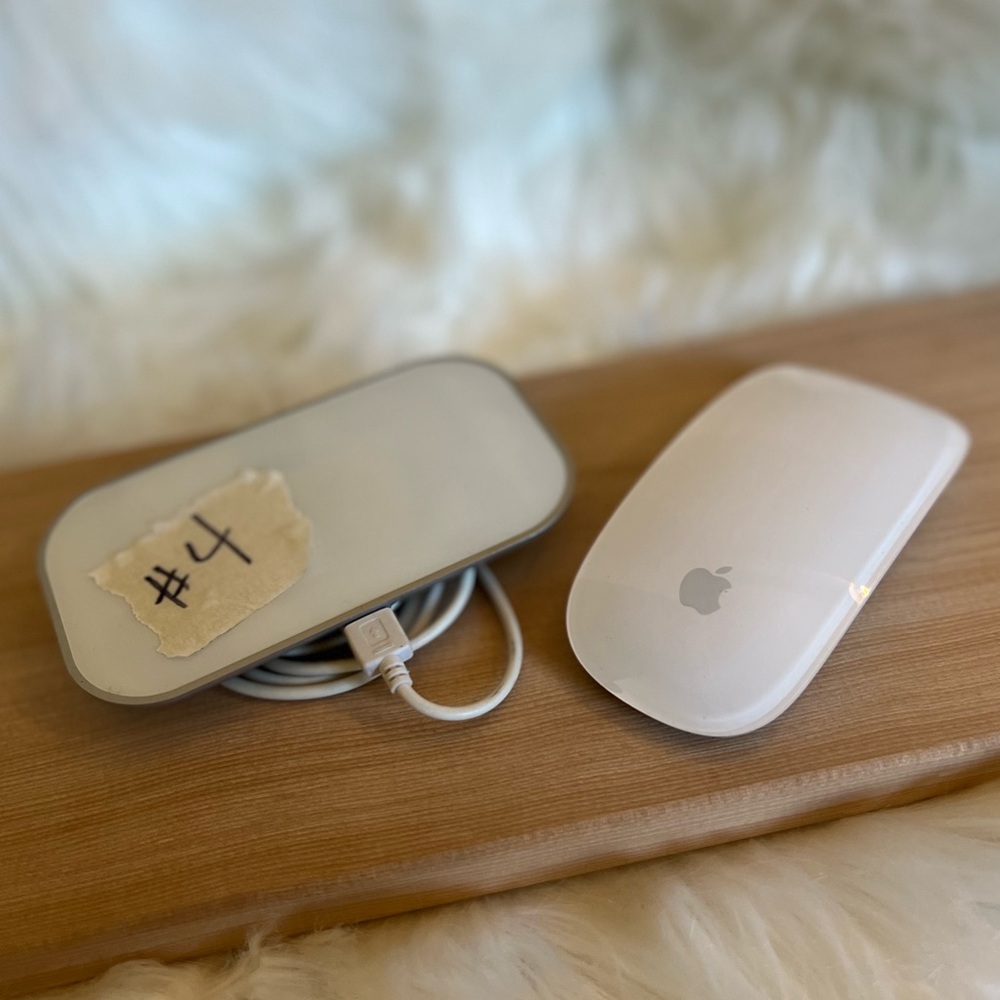BLUETOOTH APPLE MOUSE - WHITE